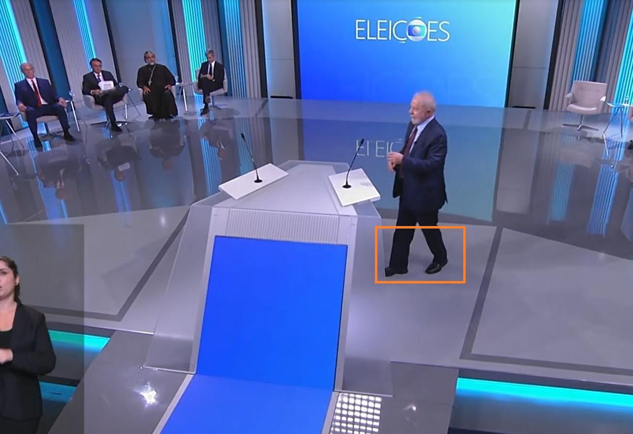 Frame de vídeo mostra as duas pernas de Lula sem tornozeleira