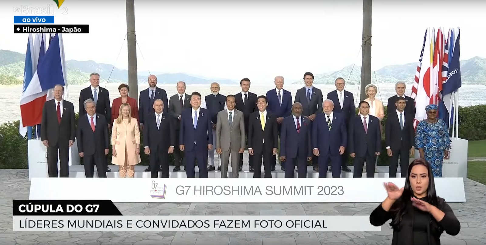 Transmissão da TV Brasil mostra líderes que compareceram à Cúpula do G7 de 2023; Lula está entre eles.