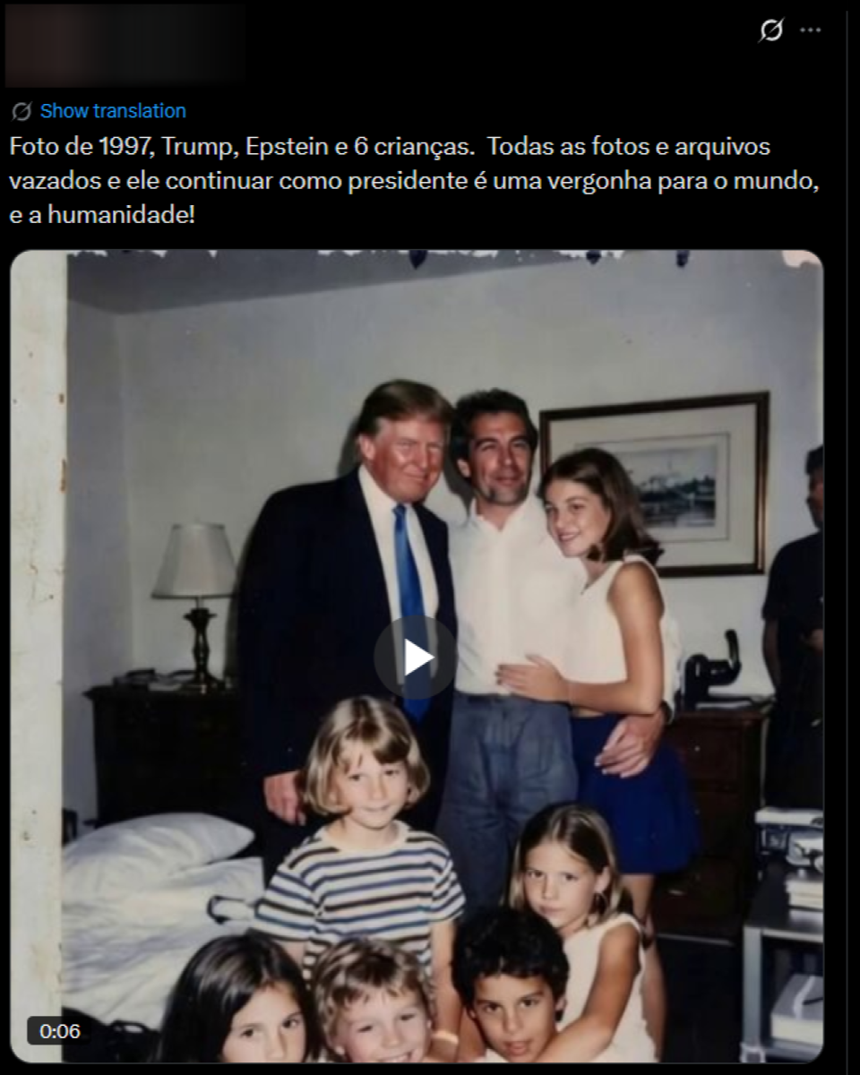 Post no X que menciona uma foto de 1997 envolvendo Donald Trump, Jeffrey Epstein e crianças.