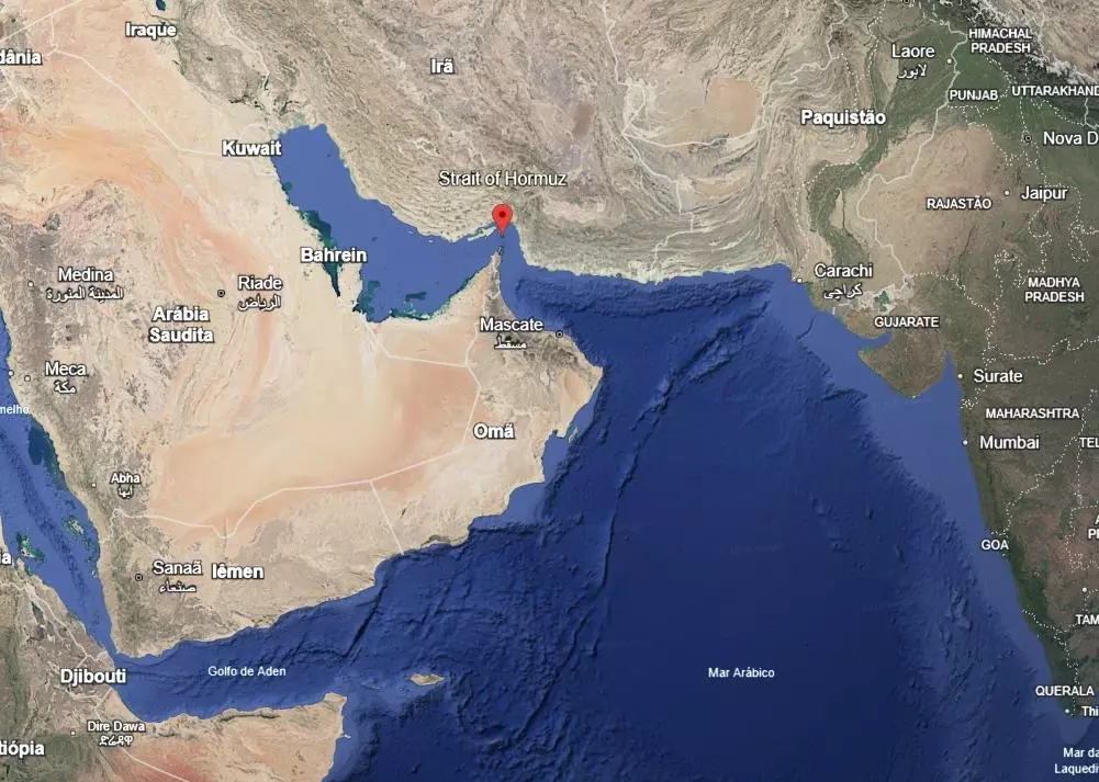 Imagem mostra a região do Oriente Médio e mais especificamente o Estreito de Ormuz