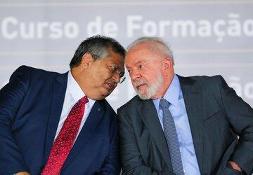 Dino desinforma sobre Suprema Corte dos EUA para apoiar Lula e defender sigilo de voto no STF