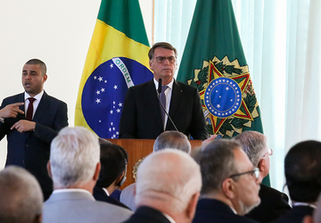 Desinformação eleitoral de Bolsonaro seria usada para justificar golpe, aponta investigação