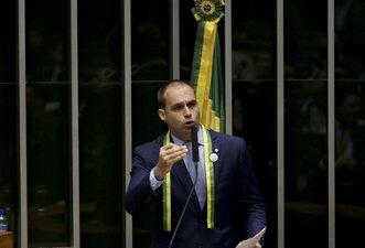 Eduardo Bolsonaro dispara contra a esquerda com dados questionáveis