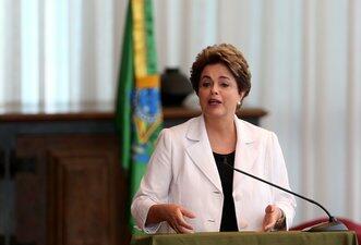 Dilma omite ter 'pedalado' mais que Lula e FHC juntos