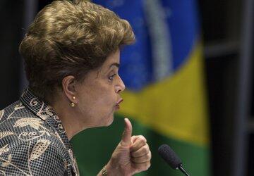 Dilma condena corte em programa que ela mesma congelou