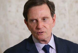 Sem agenda, Crivella prioriza divulgar ações de saúde enquanto corta orçamento