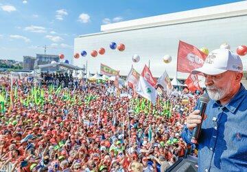 Em discurso no 1º de Maio, Lula omite derrotas ao dizer que governo aprovou no Congresso tudo o que quis