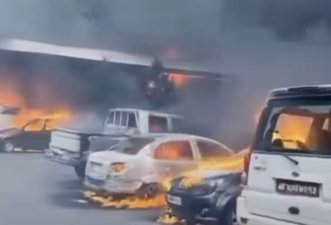 Vídeo de carros incendiados foi gravado no Nepal em 2025, não recentemente no México