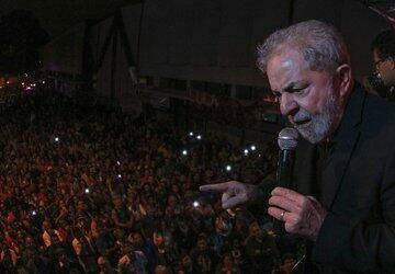 Após condenação, Lula comenta sua trajetória com contradições