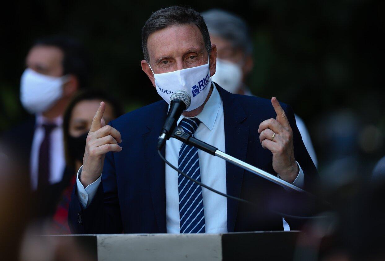 Crivella descumpre 48% das promessas de 2016 e omite situação de 32%