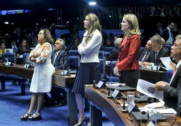 Entre mulheres, apoio a Dilma é maior no Senado do que na Câmara