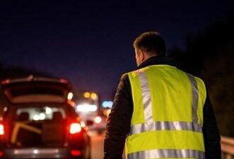 É falso que nova lei obriga uso de coletes refletivos por motoristas