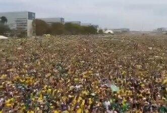 Vídeo que mostra Esplanada dos Ministérios lotada é de 2022, não recente