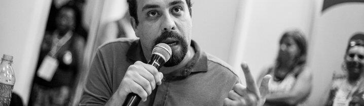 No Roda Viva, Boulos confunde dados de habitação e superestima arrecadação