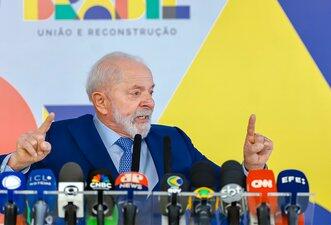 Lula engana ao falar sobre relação com o Congresso