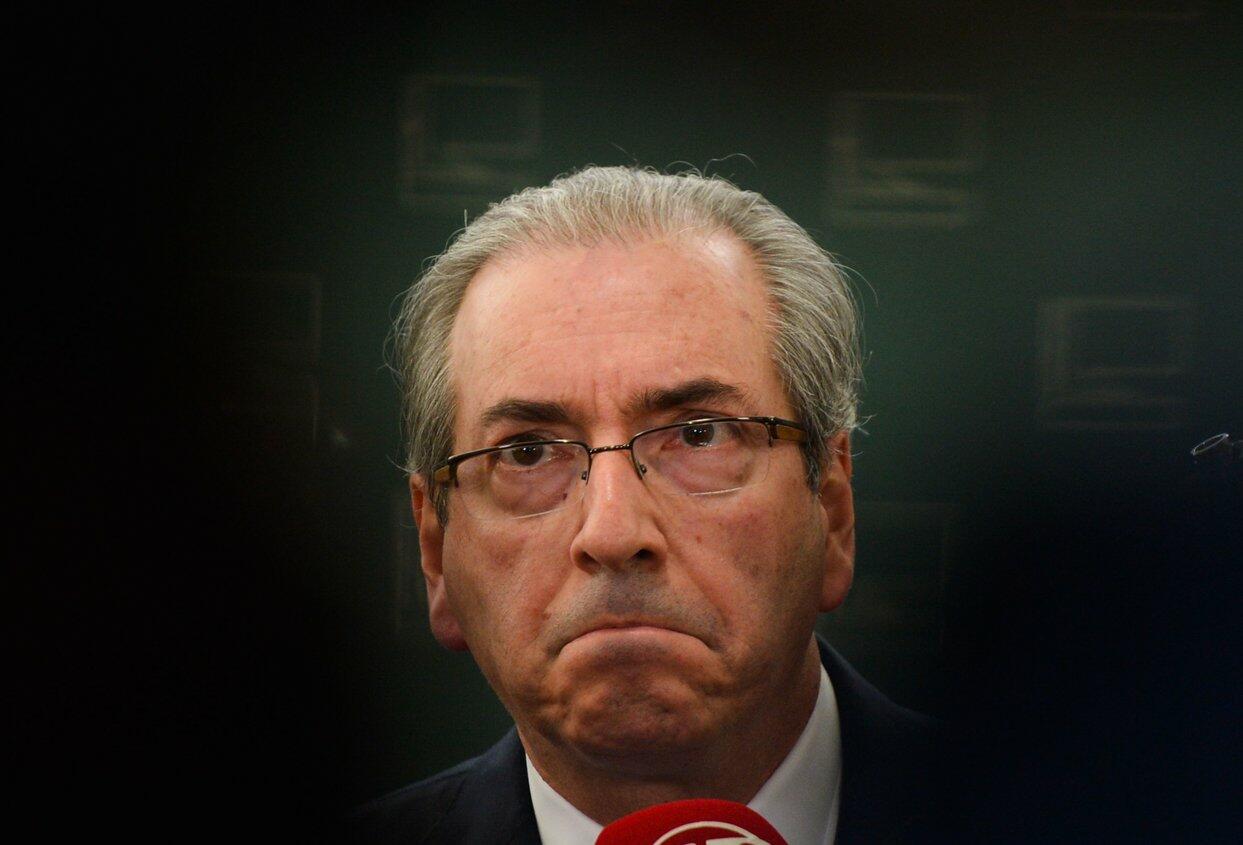 Cunha usa brechas legais em sua versão sobre dinheiro no exterior