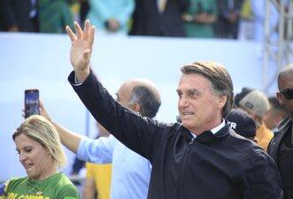 No Sete de Setembro, Bolsonaro engana ao inflar ações do governo durante ato no Rio