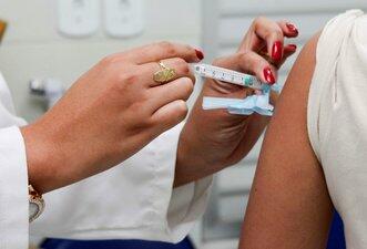 Como a desinformação provocou rejeição de jovens à vacina contra HPV no Acre
