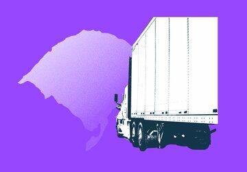 Casos de caminhões com doações parados nas estradas alimentaram desinformação e disputa política