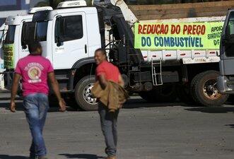 De Bolsonaro a FHC, como os presidentes reagiram à pressão de caminhoneiros