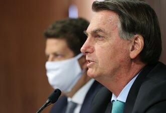 Na Cúpula do Clima, Bolsonaro mente ao dizer que Brasil está na vanguarda contra o aquecimento global