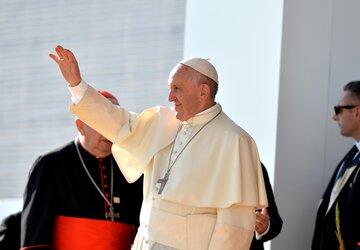 Papa Francisco não enviou terço a Lula; Vaticano desmente boato
