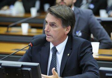 Em sabatina da CNI, Bolsonaro erra ao comentar crescimento paraguaio e lei de expropriação de terras