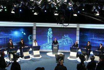 Aos Fatos e UOL checam em tempo real debate da RedeTV! em SP